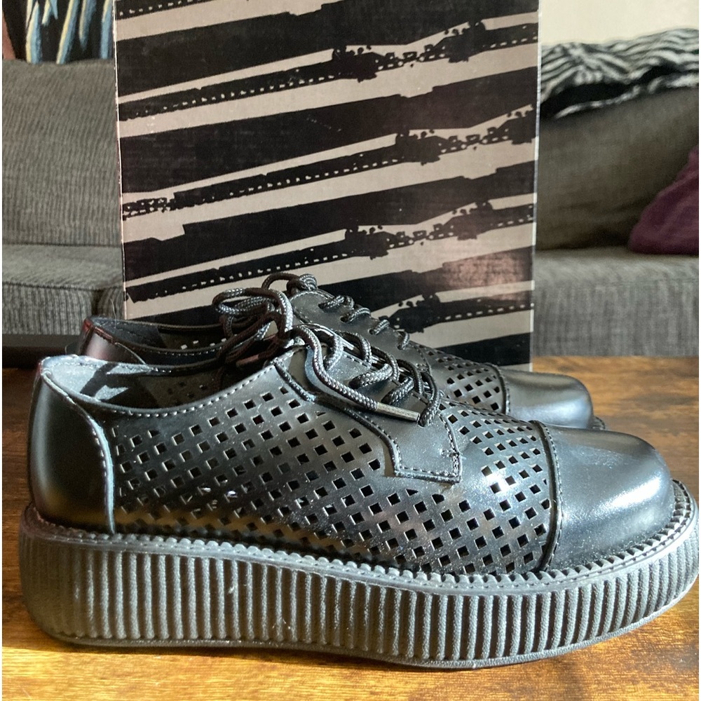 TUK CAPPED PERF VIVA LOW CREEPERS